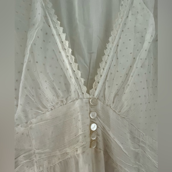 Cream-white gauzy knee length dress - Picture 2 of 5